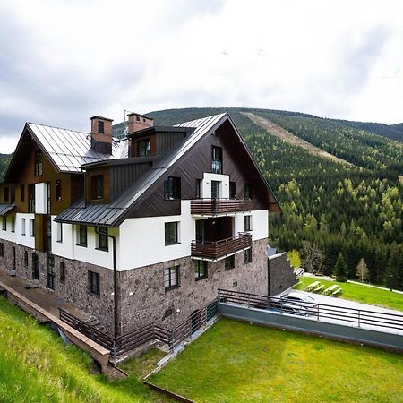 Apartman Svaty Petr Spindleruv Mlyn Bagian luar foto
